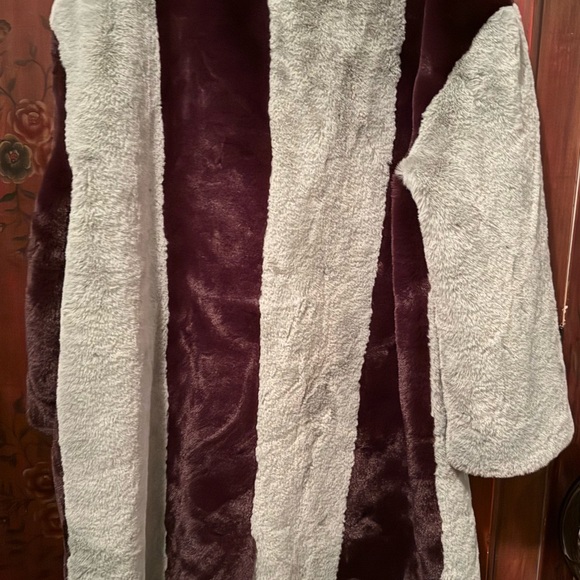 Jakke Katie Striped Coat - Mint Green and Burgundy - Picture 6 of 7